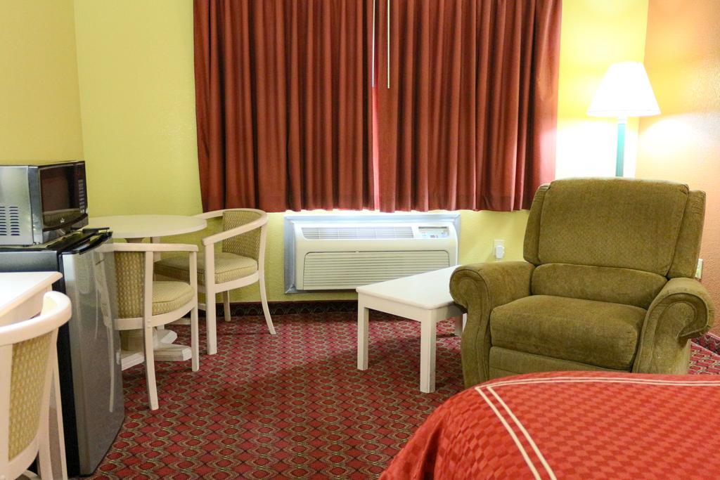 Americas Best Value Inn And Suites Houston Fm 1960 Extérieur photo