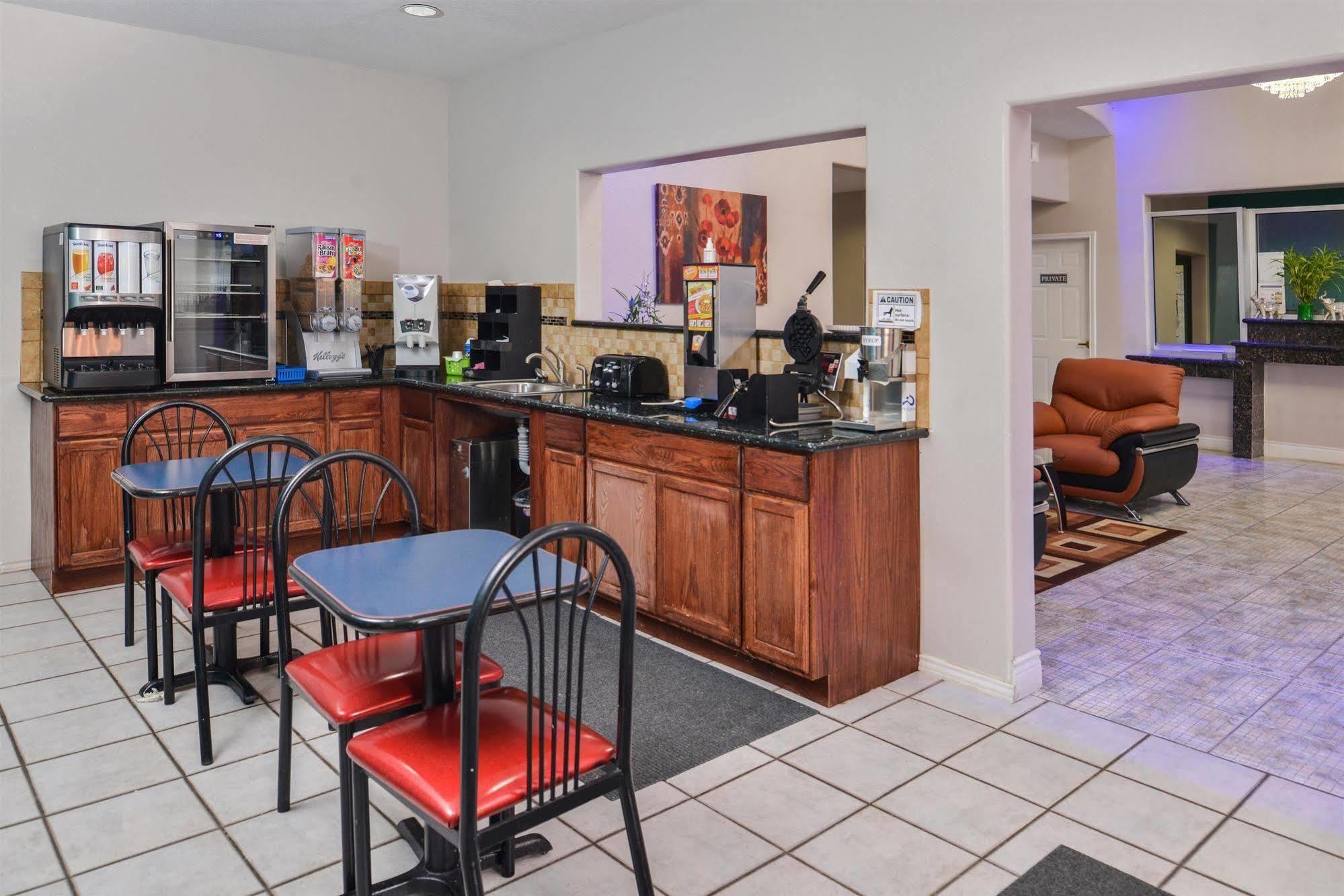 Americas Best Value Inn And Suites Houston Fm 1960 Extérieur photo